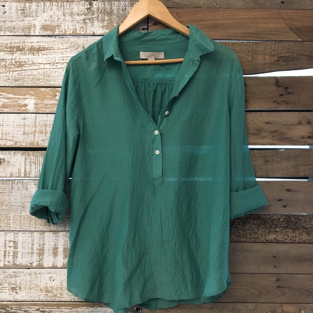 Ann Taylor - LOFT - long sleeve button up